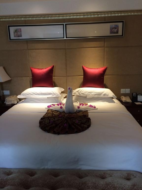 Neijiang Yunheng Hotel מראה חיצוני תמונה